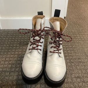 White combat boots size 8 urban outfitters